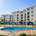 Sea Sunrise, Complex Carpe Diem, Free Parking * Balchik