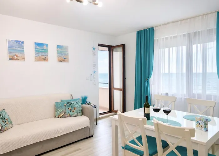 Sea Sunrise, Complex Carpe Diem, Free Parking Apartment Balchik